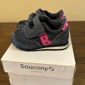 Saucony walker shoes size 4.5
